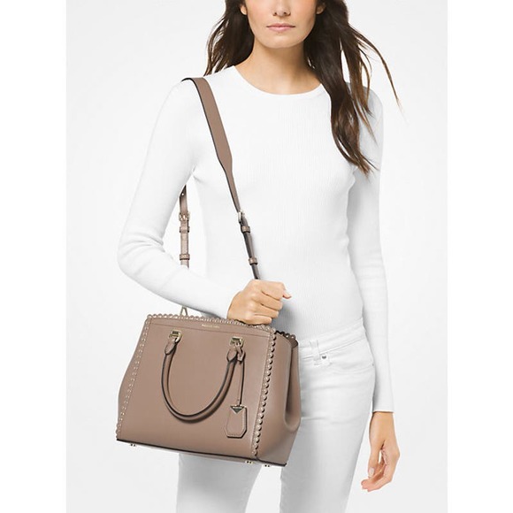 Michael Kors Benning Large Scalloped Leather Satchel Truffle Excellent Condition - Picture 7 of 15